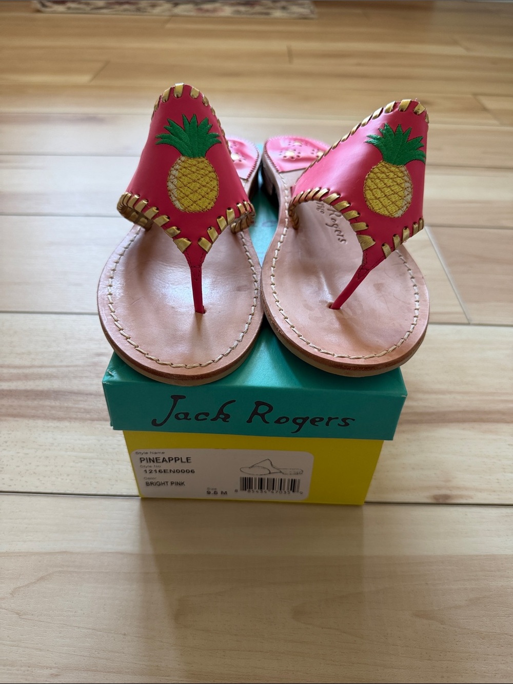 EUC Jack Rogers Pineapple Sandals